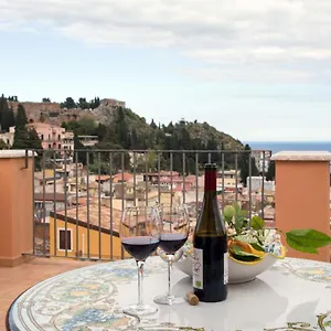 Vilagos & Loft Appartement Taormine